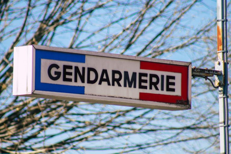 Quelle est cette nouvelle arnaque qui fait des ravages en France ? La gendarmerie alerte