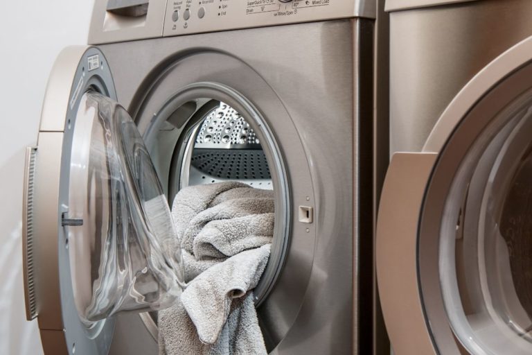 Cette heure pour laver votre linge vous fera économiser 47,3% sur votre facture